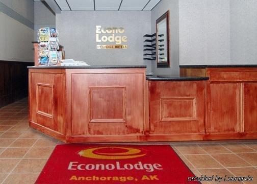 Barratt Inn Anchorage Airport Interior photo